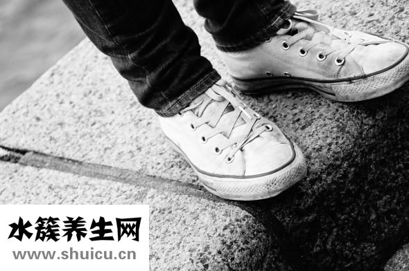 背心涼怎么辦