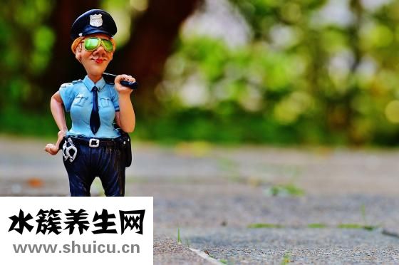 靈獸怎么躲吭