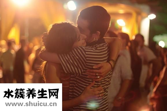 怎么模仿阿信
