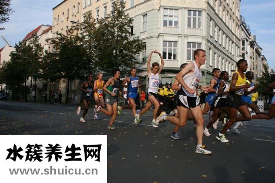 女生跑步頭發怎么辦
