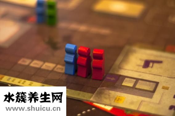 眼上長脂肪粒怎么辦