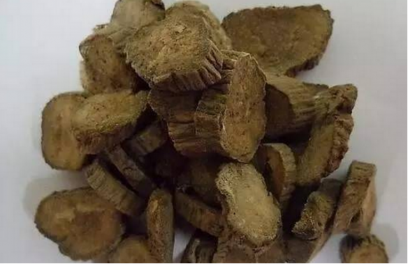 川牛膝的功效與作用，蒼術的功效與作用