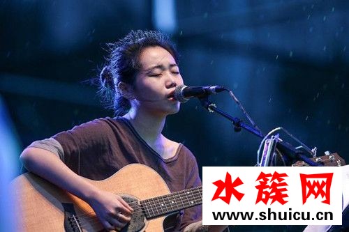 請你吃個冰激凌來拯救你的心情什么歌