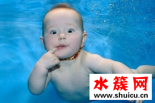 寶寶游泳嗆水怎么辦？
