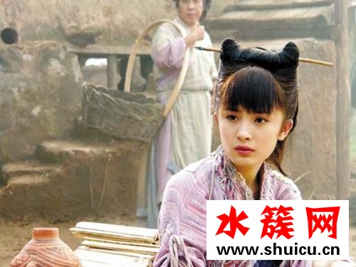 楊冪大頭貼舊照曝光 整容沒整容你們心里沒點數?