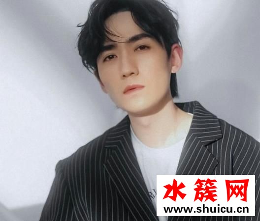 男生燙頭發大卷和小卷哪個更好看