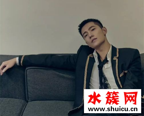 2019楊洋寸頭照片