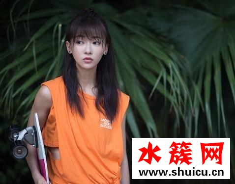 魏瓔珞 電話頭