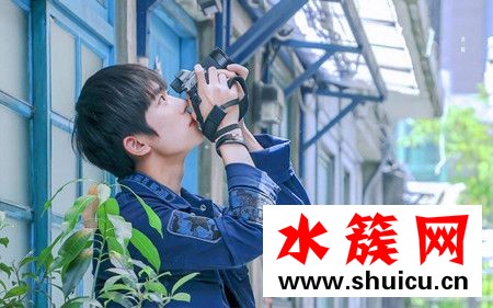 易烊千璽新歌災歌詞