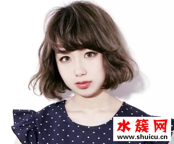 燙卷的短發配什么顏色好看？2017最新流行的短發造型 2017流行發型中短發