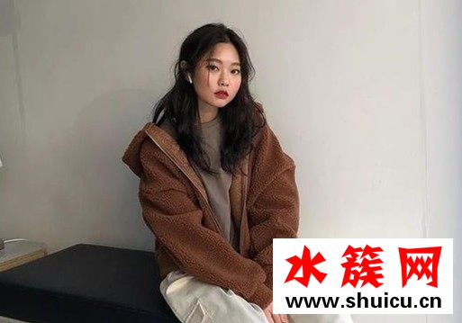 今年最流行的卷發
