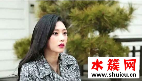 女大學生的沙龍室女主角是誰