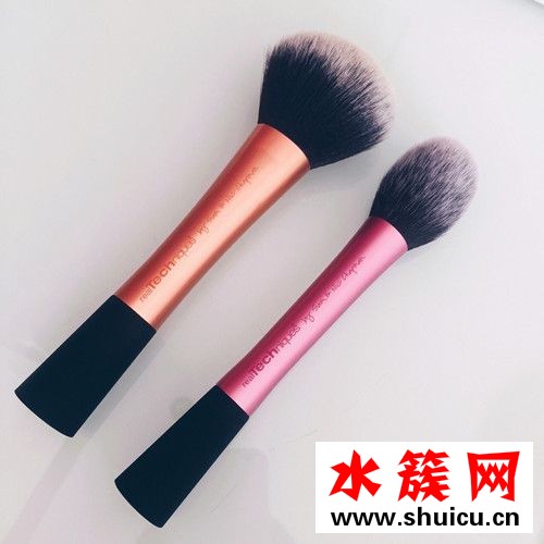 腮紅刷什么材質好