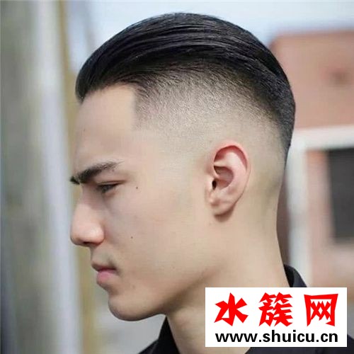 男生夏天適合剪什么頭型