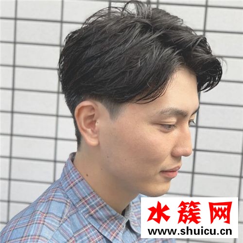 男生夏天適合剪什么頭型