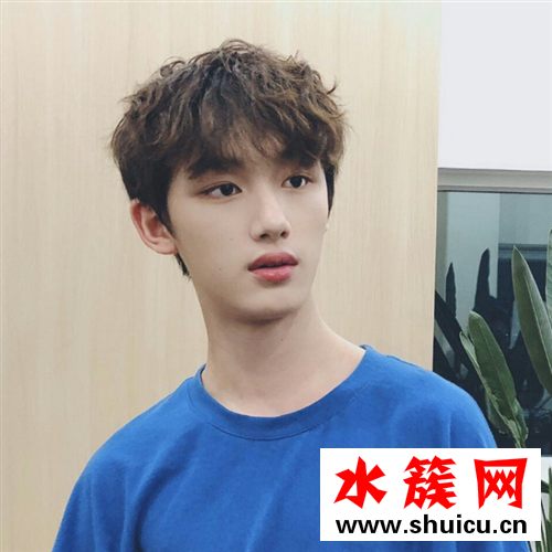 男生夏天適合剪什么頭型