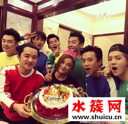 袁姍姍生日曬照 跑男團齊聚獨缺胖迪 迪麗熱巴被冷落？ 奔跑吧2017