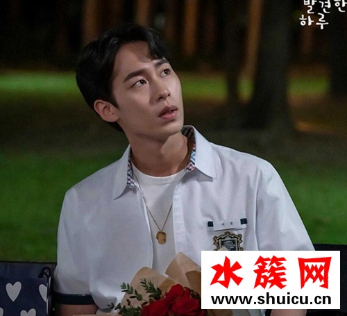 偶然發現的一天古代劇情有白經嗎