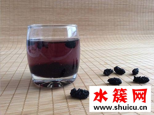 桑葚干泡水會上火嗎
